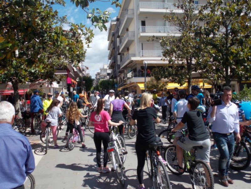Ποδηλατόδρομο- πεζόδρομο στην Τριχωνίδα προτείνουν οι Πρόσκοποι