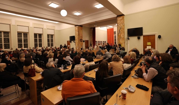 Επιτυχημένο το 1ο Πανελλήνιο Forum Κομμωτικής Τέχνης στο Αγρίνιο - Πρωτότυπη η διοργάνωση, ξεχωριστές οι εισηγήσεις (εικόνες)