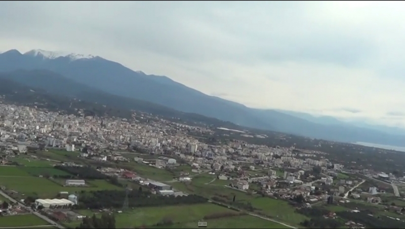 Πετώντας πάνω από το Αγρίνιο (18-3-2015) (βίντεο)