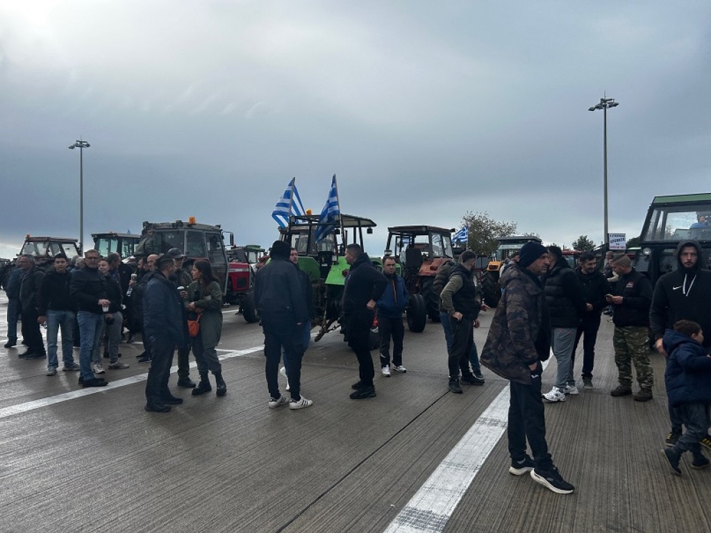 Σχεδιάζουν τετράωρο άνοιγμα των διοδίων στη Γέφυρα οι αγρότες της Αιτωλοακαρνανίας