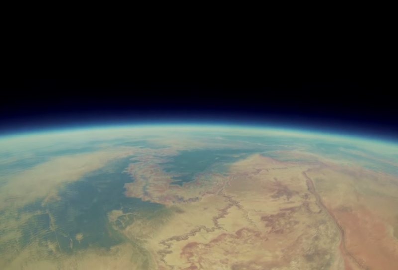 Έδεσαν κάμερα σε ένα μπαλόνι και την άφησαν στο διάστημα! (video)
