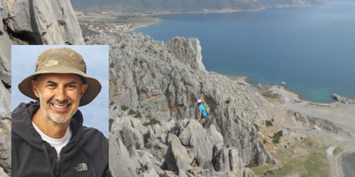 Άρης Θεοδωρόπουλος – Κορυφαίος Έλληνας ορειβάτης: «Η Βαράσοβα μοχλός για μια βιώσιμη ανάπτυξη»