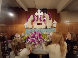 Αιτωλοακαρνανία: Κατανυκτικοί και περίτεχνοι Επιτάφιοι σε κάθε γωνιά του Νομού