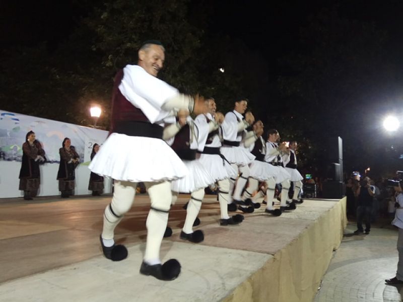 Οι χοροί ξεκίνησαν στο κέντρο του Αγρινίου