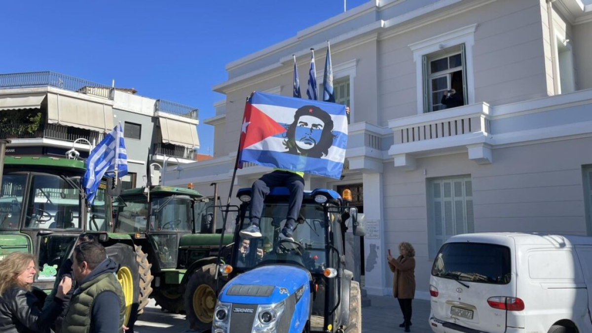 Δυναμική κινητοποίηση των αγροτοκτηνοτρόφων στο Μεσολόγγι (φωτο, βίντεο)