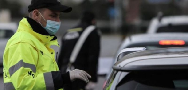 Απαγόρευση κυκλοφορίας: Κατοικίες, εκκλησίες και εθνικές οδοί κινητοποιούν πλήρως τον κρατικό μηχανισμό
