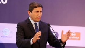Αυγενάκης: «Στόχος είναι να βελτιωθούν οι συνθήκες σε κάθε αθλητική δραστηριότητα»