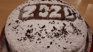 Π.Δ.Ε.: Οι εργαζόμενοι της Π.Ε Αιτωλοακαρνανίας κόβουν την πίτα τους (Δευ 20/1/2020 12:00)