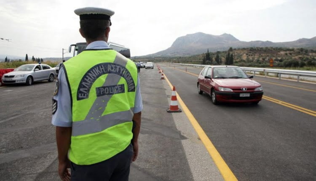Αυξημένα μέτρα οδικής ασφάλειας σε όλη την επικράτεια για τον εορτασμό του Αγίου Πνεύματος